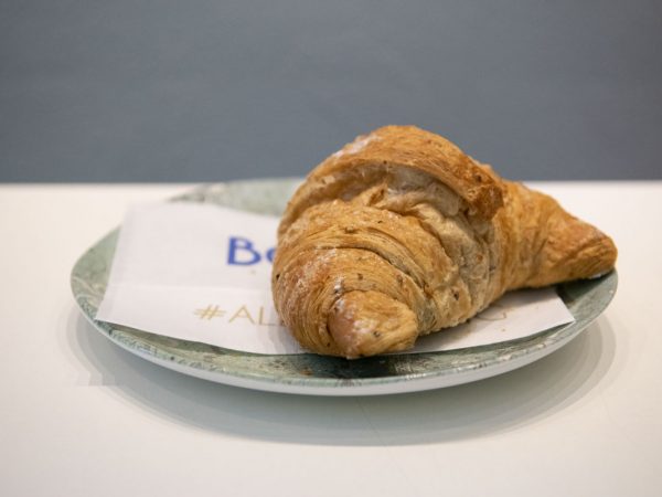 Plain wholemeal multigrain croissant