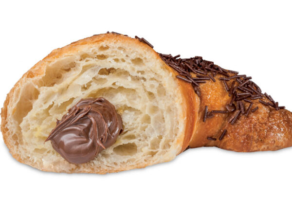 Cornetto classico artigianale crema nocciola da lievitare