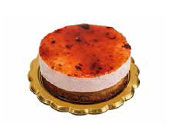 Single portion strawberry mousse cake 