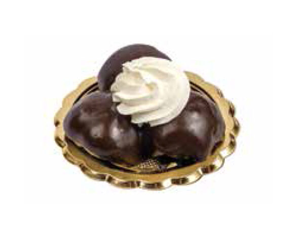 Single portion chocolate profitteroles
